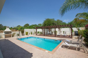 Villa Tefkrou Tessera - Modern 3 Bedroom Ayia Napa Villa with Pool - Close to Nissi Beach